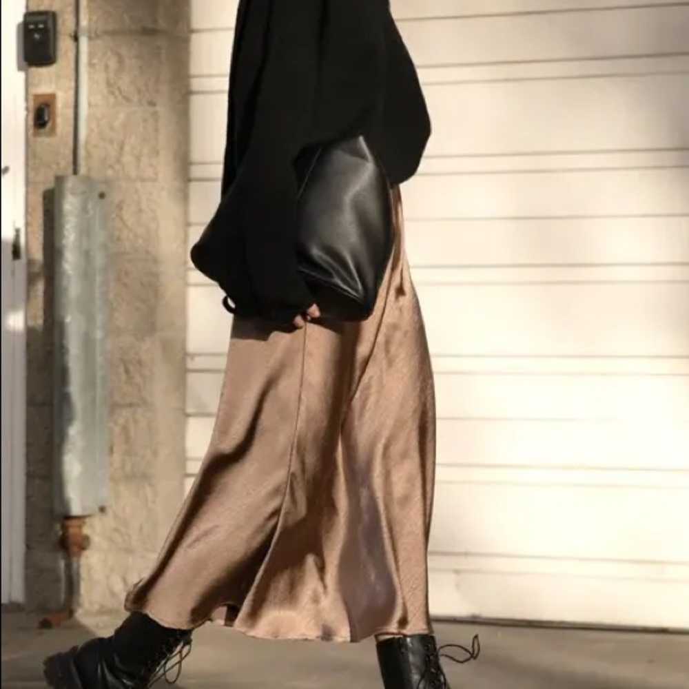 Oak and Fort satin skirt NWT (new with tag)